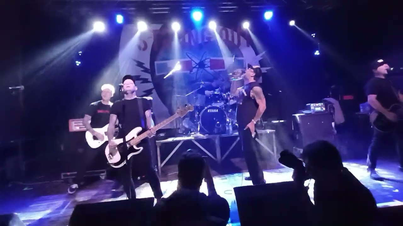 STRUNG OUT - Analog - live @slaughterclub, Paderno Dugnano (MI) - Italy- 03/05/2025