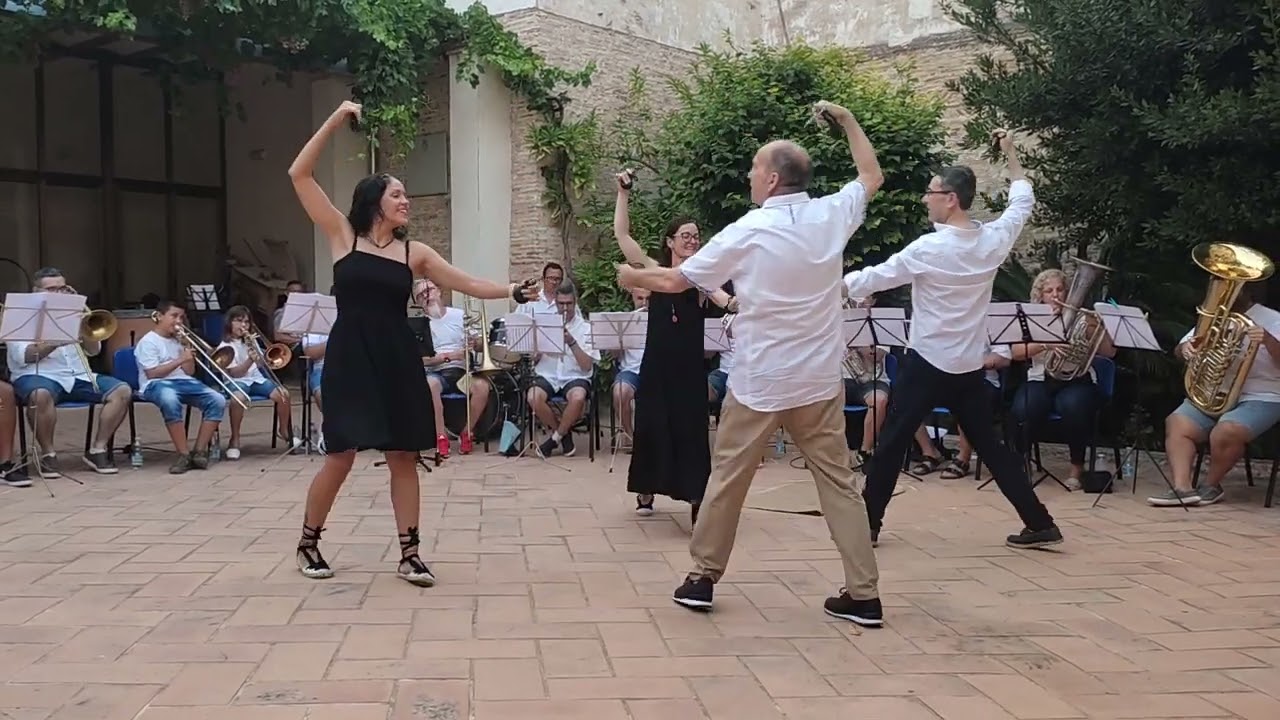Bolero Mallorquí de Gandia.  Euphonistes de la Ribera + el Segreny d'Albalat de la Ribera