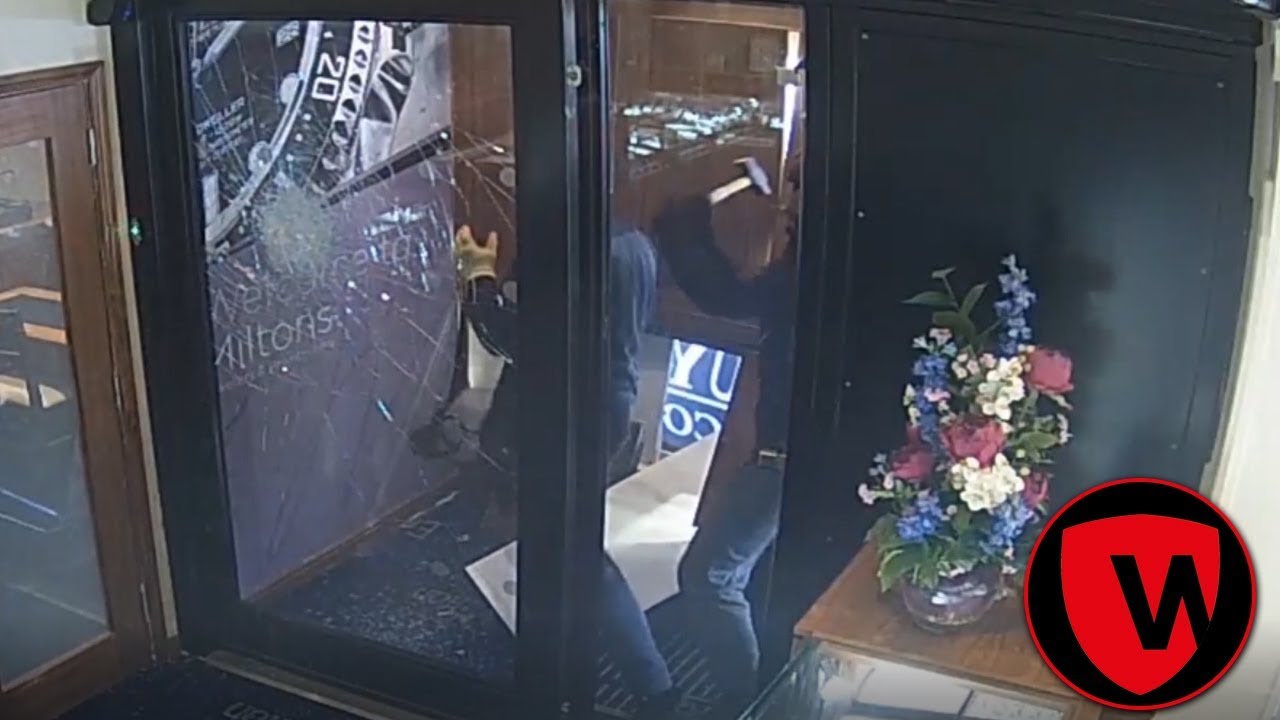 Attempted Robbery with Armed Robbers, Motorbikes & an Audi Estate