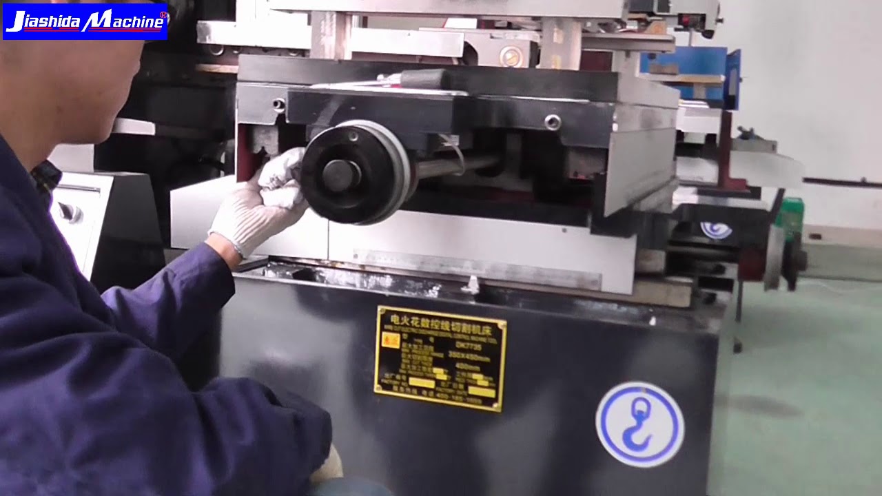 DK7735 wire cutting machine installation and commissioning demonstration