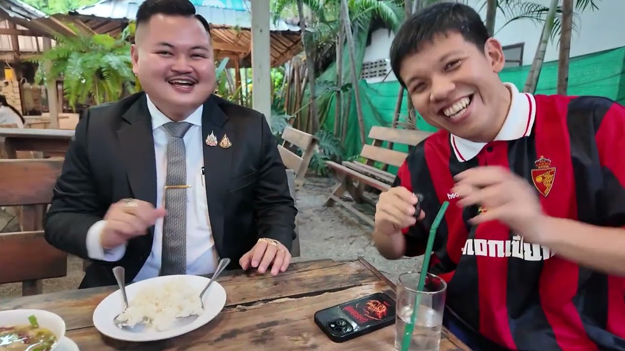 ร้านประจำทนายคลายหิว “พเนียงแกงป่า” เผ็ดร้อนสะใจ กินไม่ไหวจนต้องสั่งไข่ดาวเพิ่ม 3 ฟอง!?!?