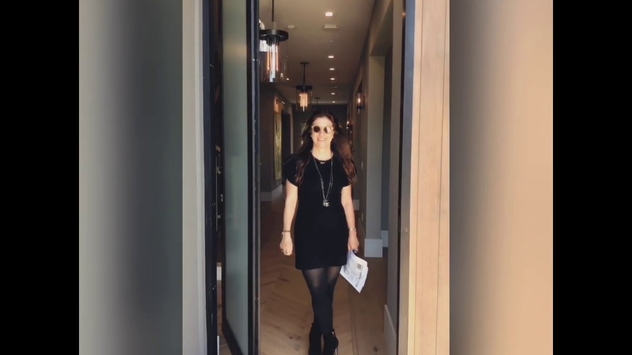 Virtual Tour of New Modern Farmhouse in Brentwood with Juliette Hohnen