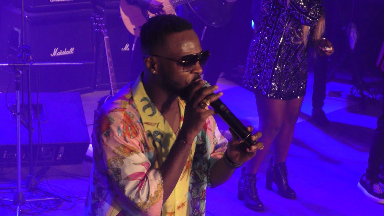 H&eacute;ritier Wata - Racoeur (Live Kinshasa)