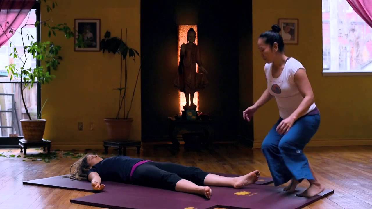 Thai Massage Demonstration with Sukha Wong