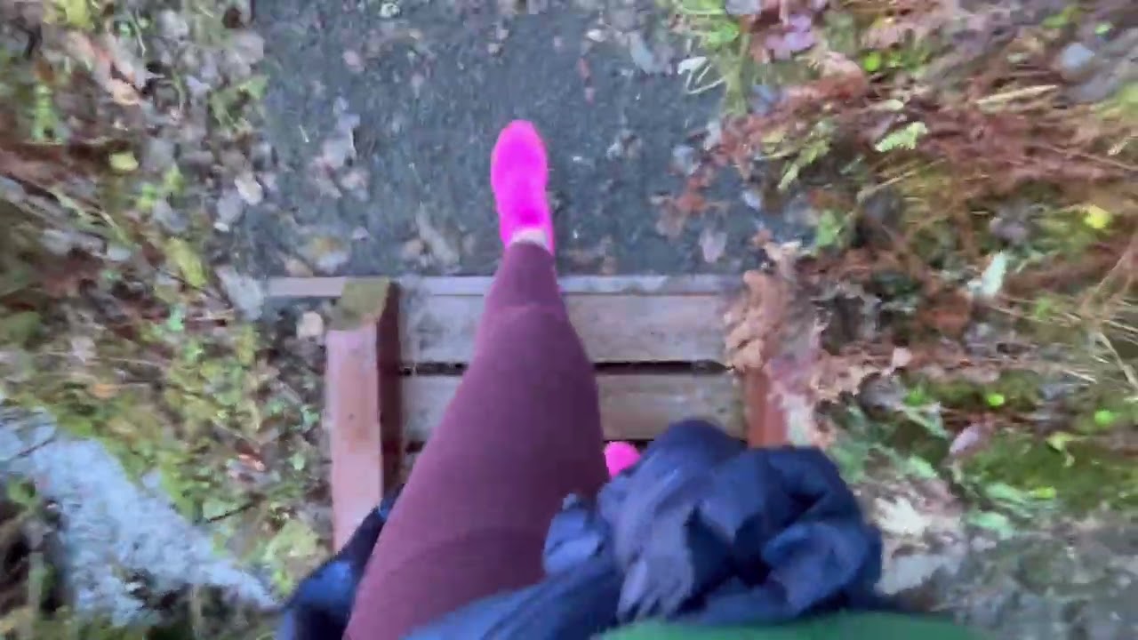 Long Easy Hike Along the Santiam River to Waterfalls in Oregon