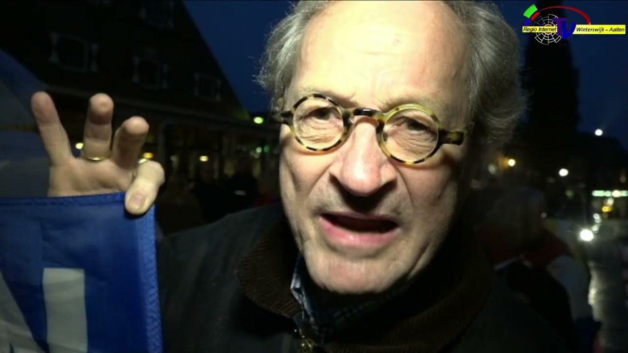 Bescheiden lawaaioptocht tegen AZC in Aalten