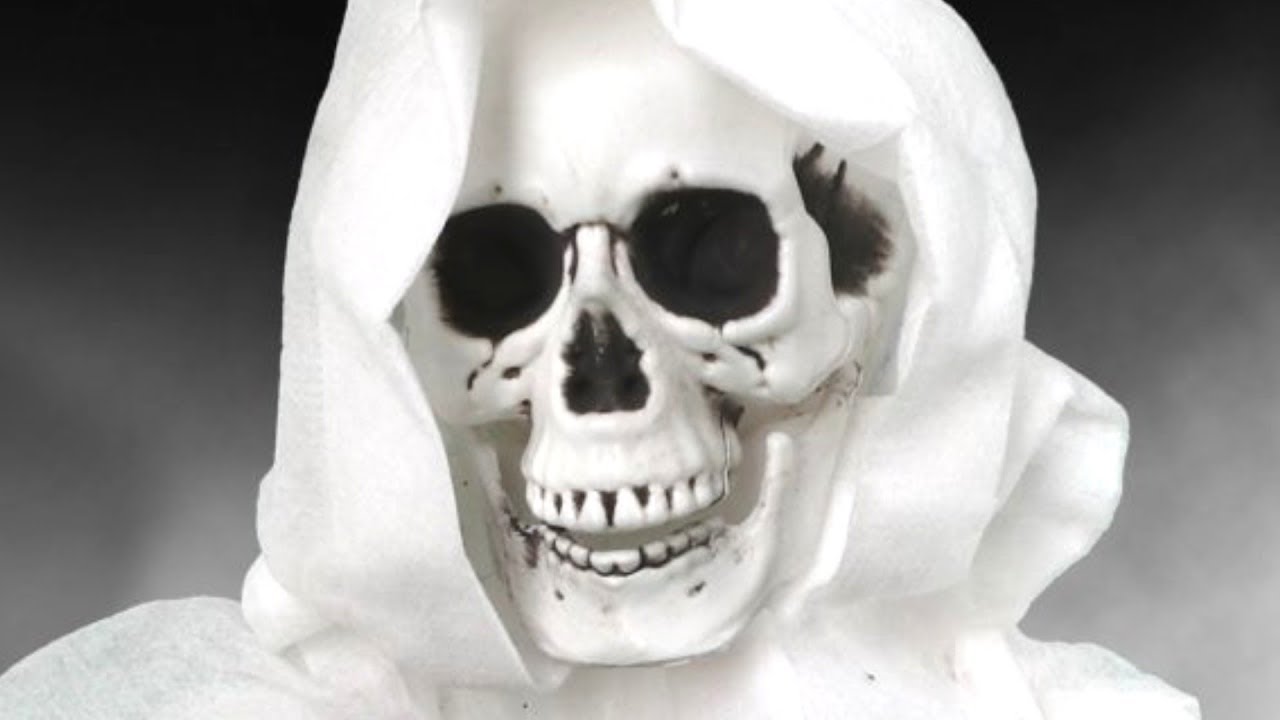 Why People See Ghosts, According to Science