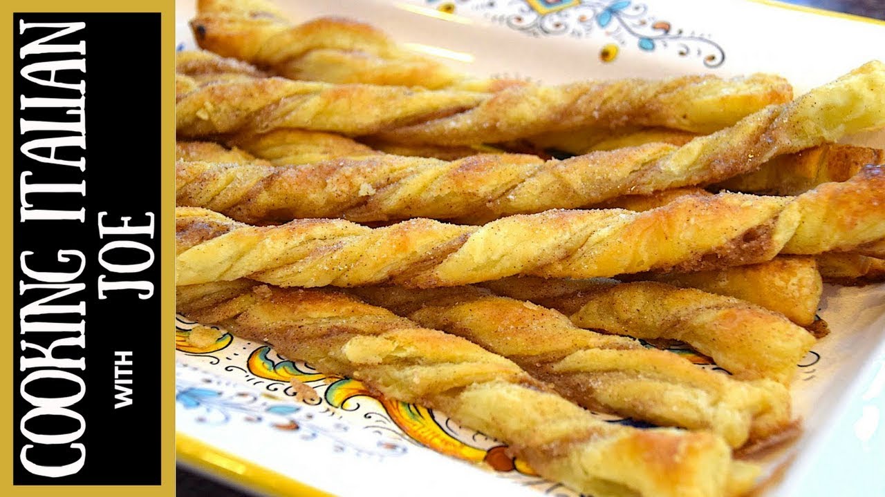 Завитушки из слоёного теста с корицей | Готовим итальянскую кухню с Джо