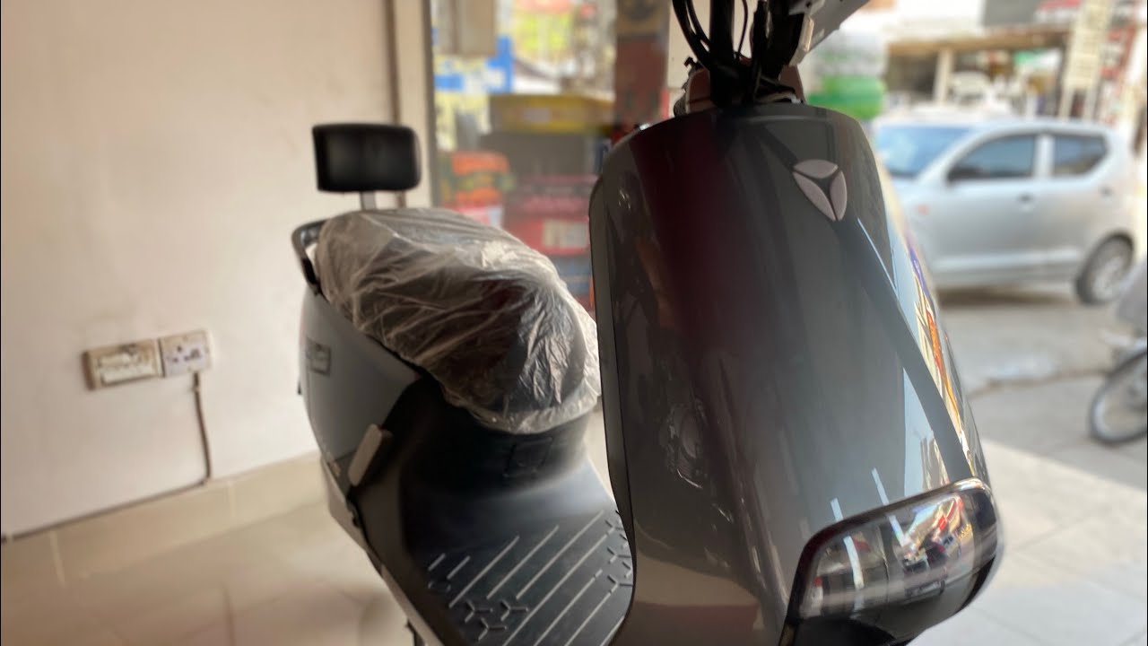 G-5 electric motorcycle in Pakistan review 2024-2025/New model yadea G5 review and price Pakistan