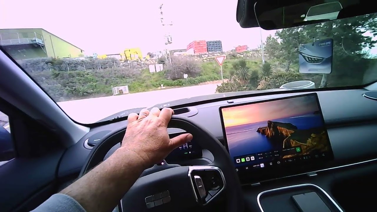 Geely, Aion si Toyota Rav 4