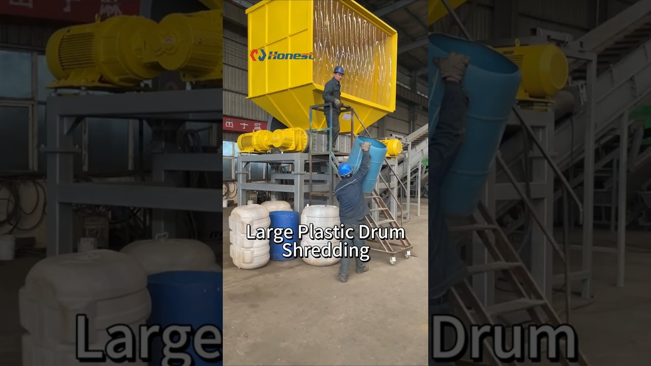 Designed for heavy-duty applications, this shredder can handle large plastic containers and barrels.