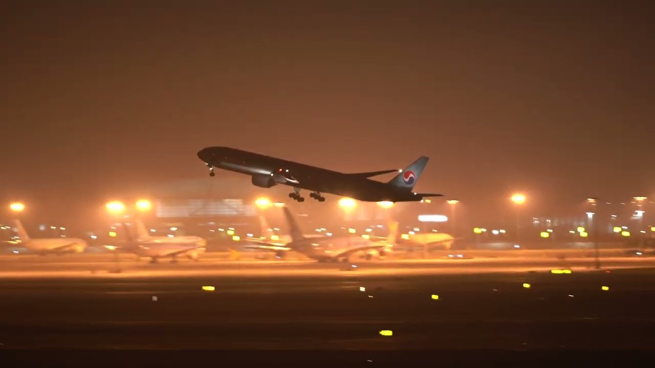4K⎪✈️🌃인천공항 밤 풍경 끊임없는 비행기들의 이착륙⎪Busy Night Landings and Takeoffs at Incheon Airport