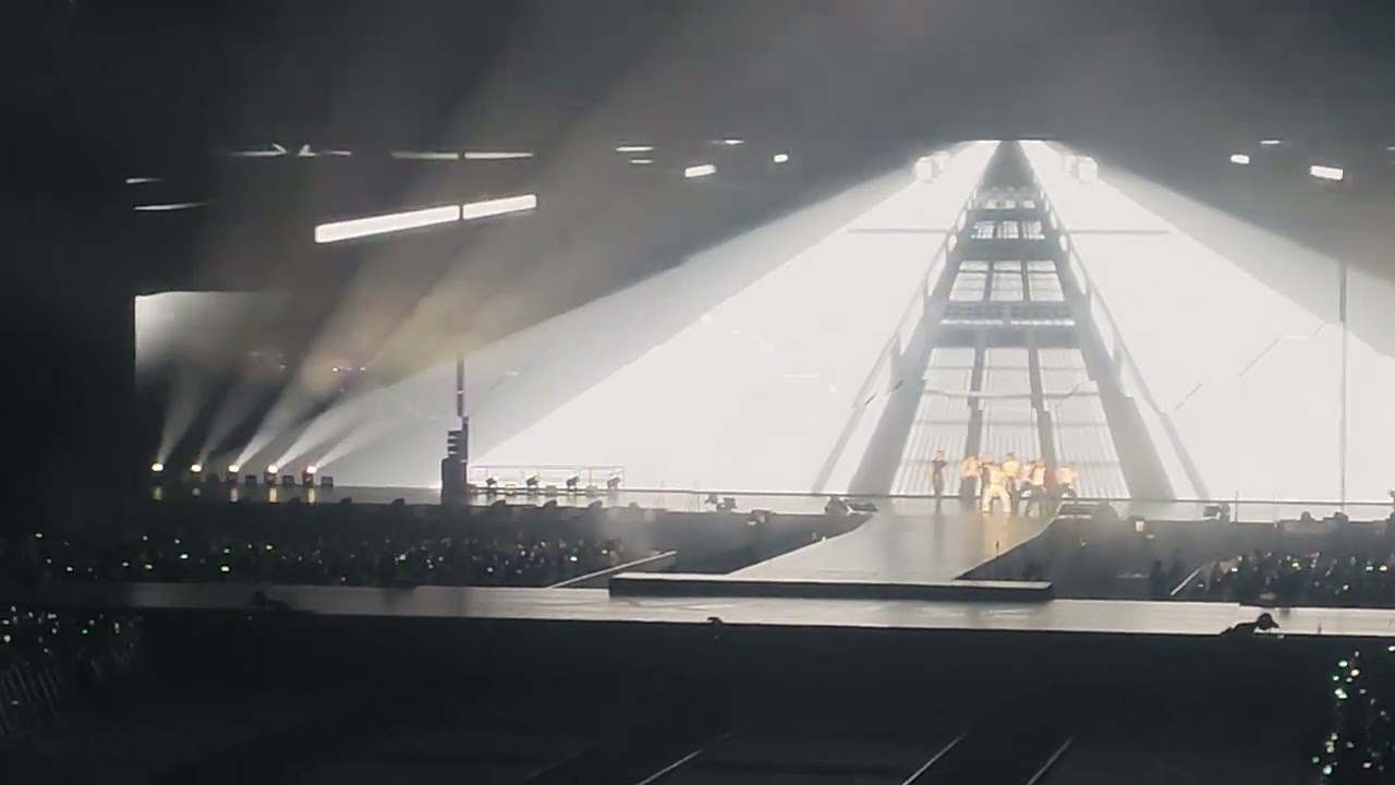 [4K] 2026.03.01_SEVENTEEN WORLD TOUR [NEW_] IN HONG KONG_SEVENTEEN 세븐틴 - Rock with you