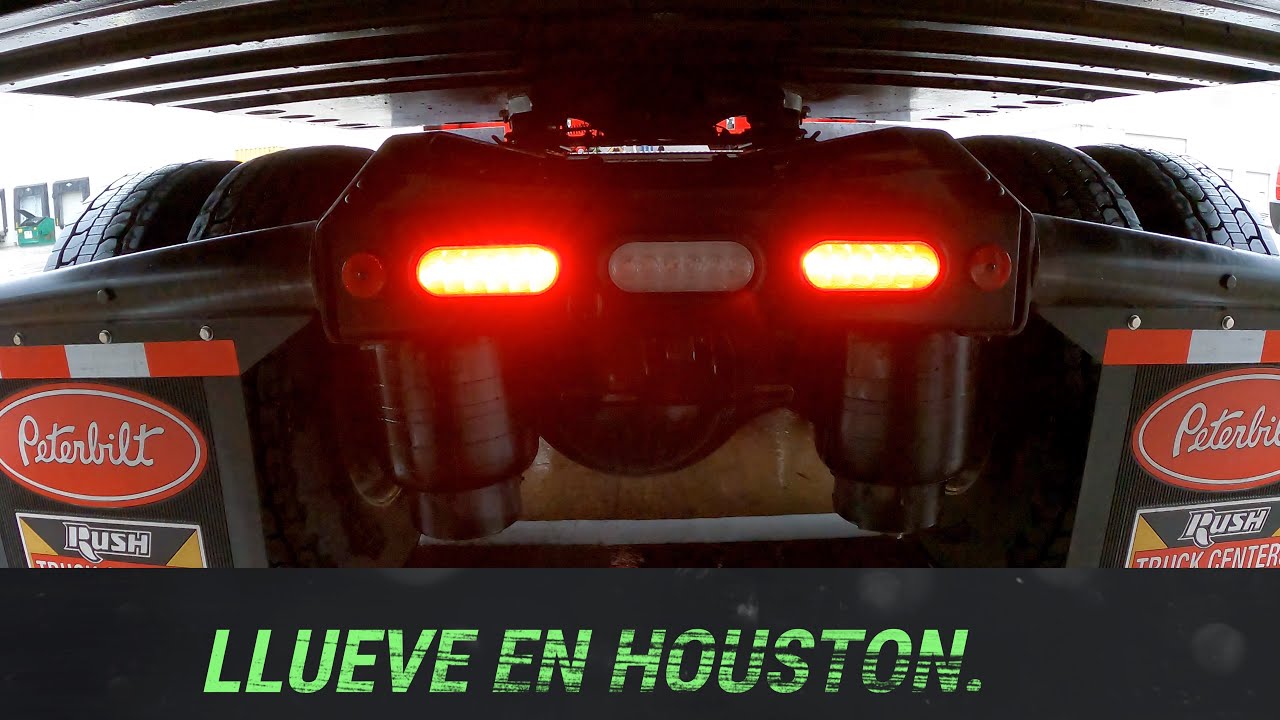 LLUEVE EN HOUSTON !!! NO OLVIDES LLEVAR....