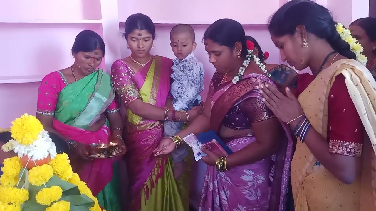 సత్యనారాయణస్వామి వ్రతంలో మంగళహారతి స్వామికి.. #mangalaharathi  #puja #వ్రతం #సత్యనారాయణస్వామిహారతి 