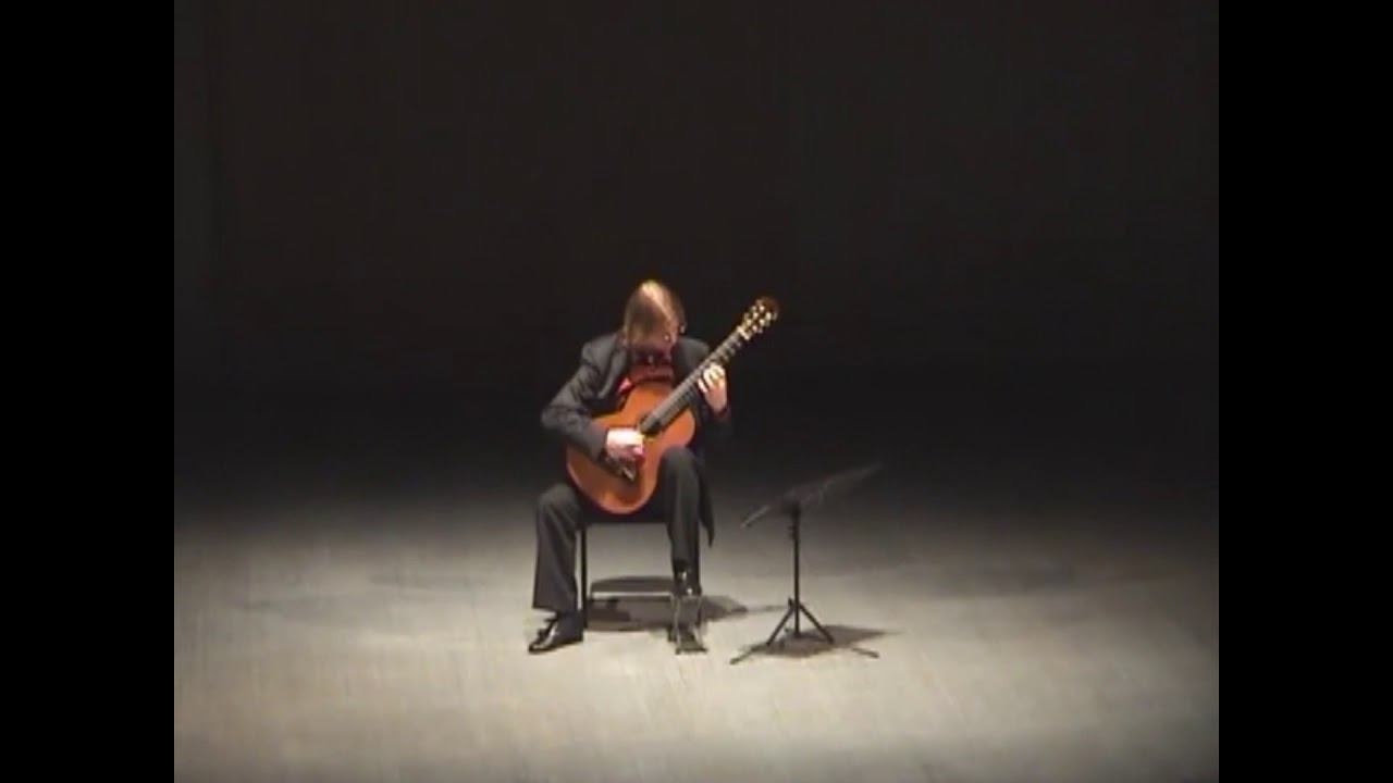 David Russell plays Andante y Polonesa by Napoleon Coste