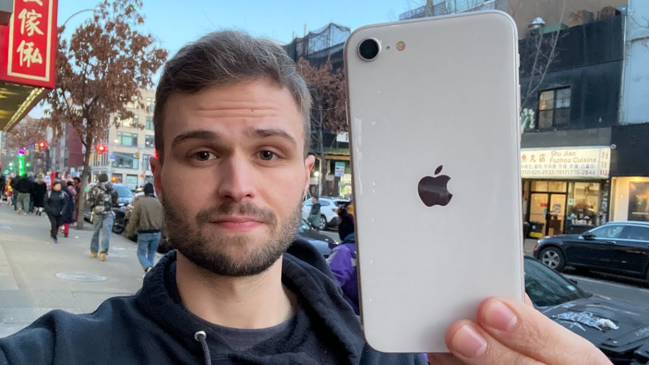 iPhone SE 3 в 2024 году — обзор настоящего дня из жизни!
