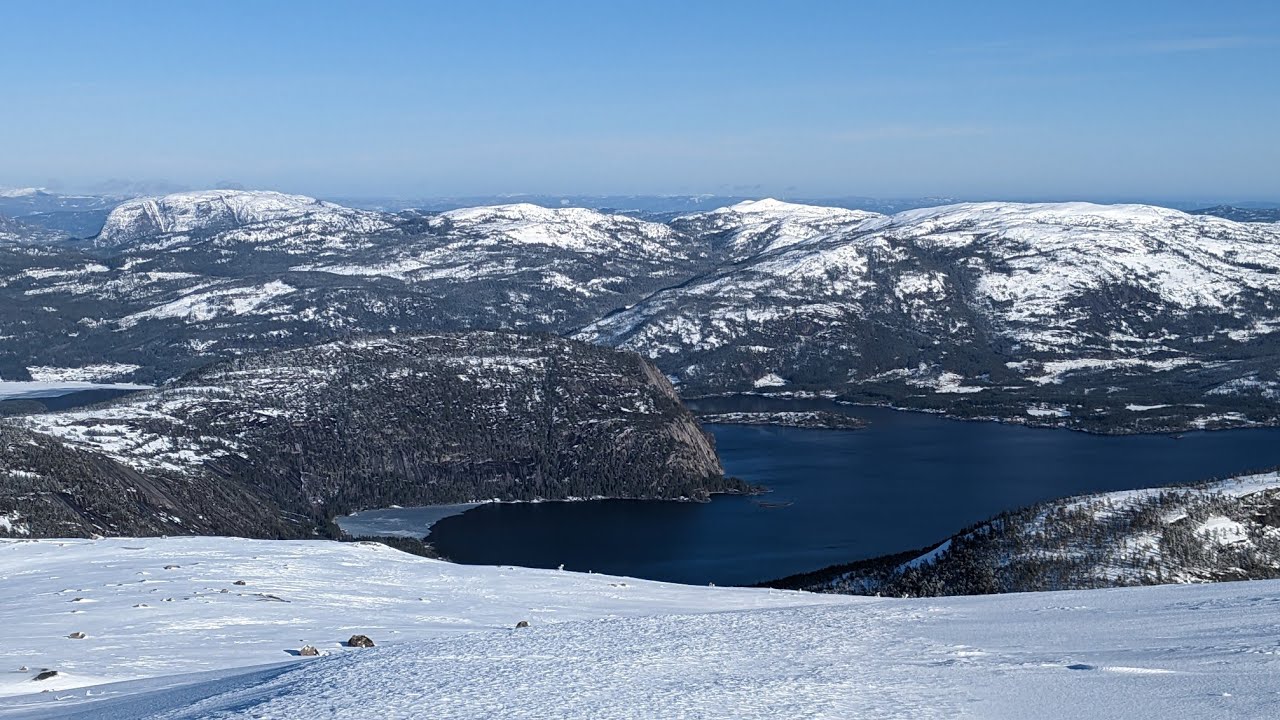 XC Skiing to Hægefjell / Vrådal Norway