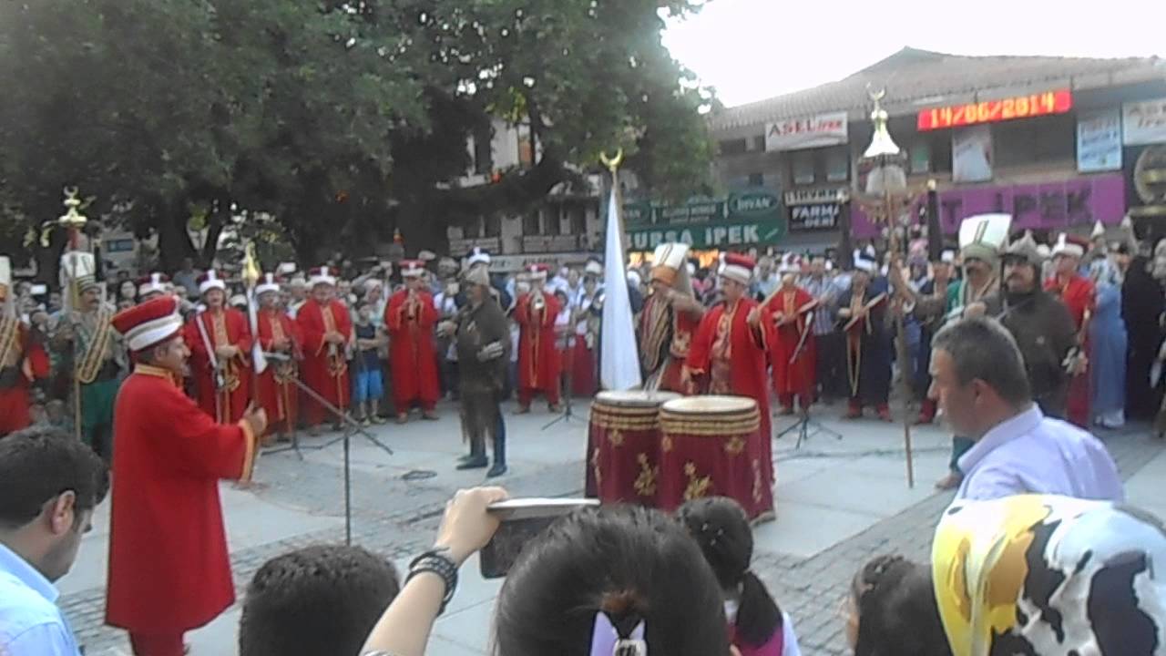 Bursa Tarihi Mehter Takımı - Türkler Geliyor (Allah-u ekber)