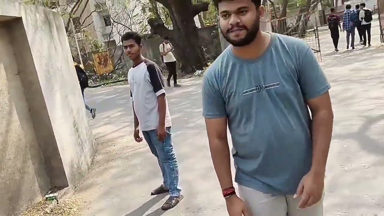 Hey Guys Aaj College Full On masti guys 😀☺️☺️😄#funny