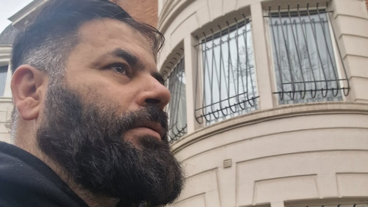 فضل الصلوات على الرسول صلى الله عليه وسلم عظيم جدا يا احباب لقضاء جميع الحوائج