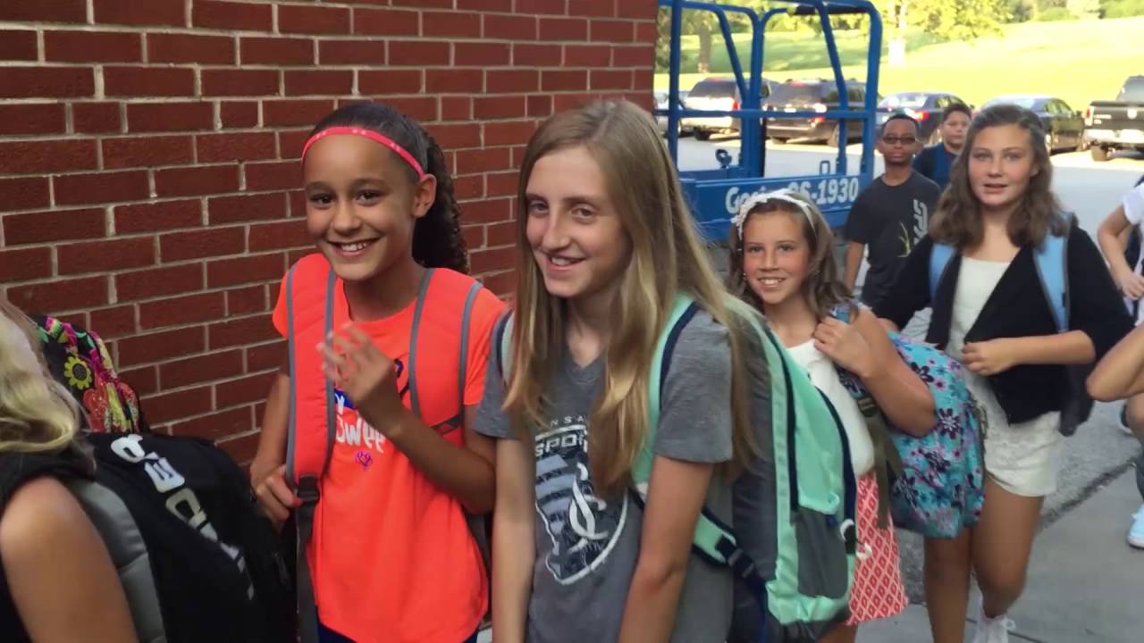 Plaza Middle School First day of school 2016-2017
