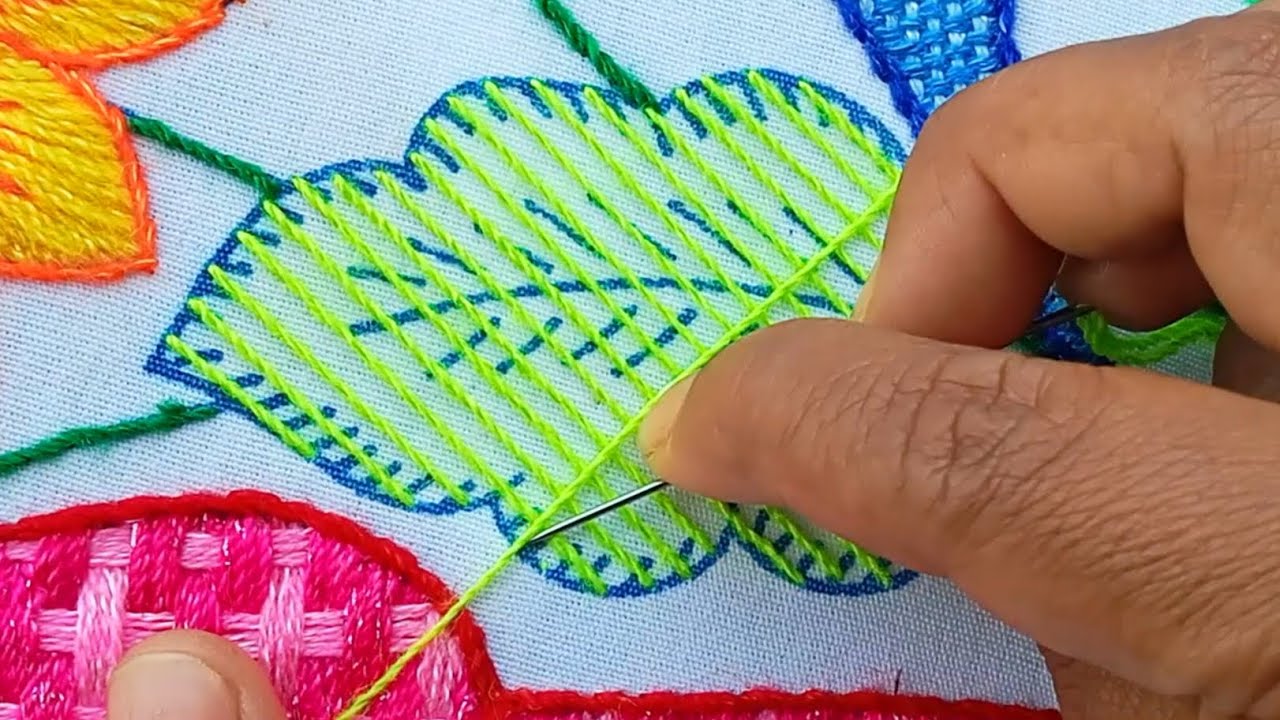 Cómo bordar una hoja#94bellisima puntada ideal para cualquier diseño 