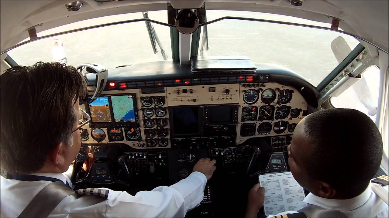 King Air 100 Garrett TPE331 - engine start