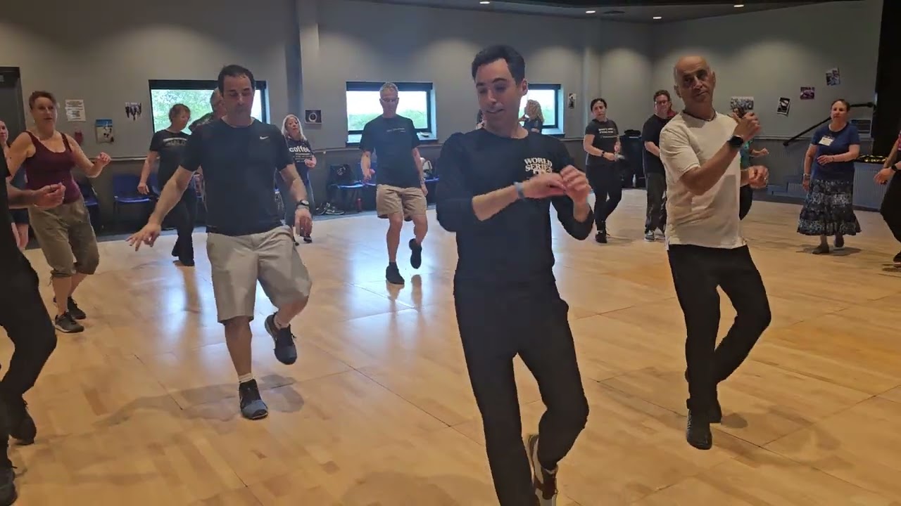 Ulai Hapaam Ulai Halaila (Hora Eclipse Kochavim)(M. Ginsburgh)(dance)