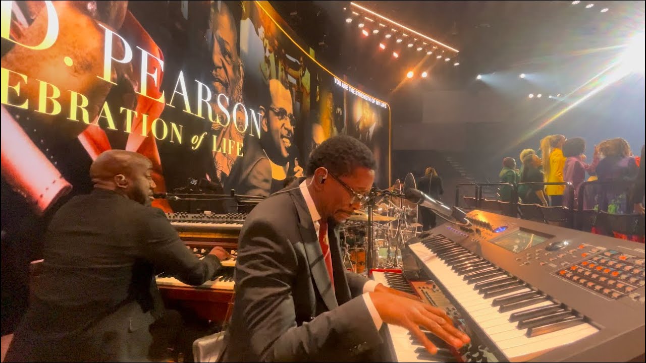 “Total Praise” feat. Pastor Durward Davis