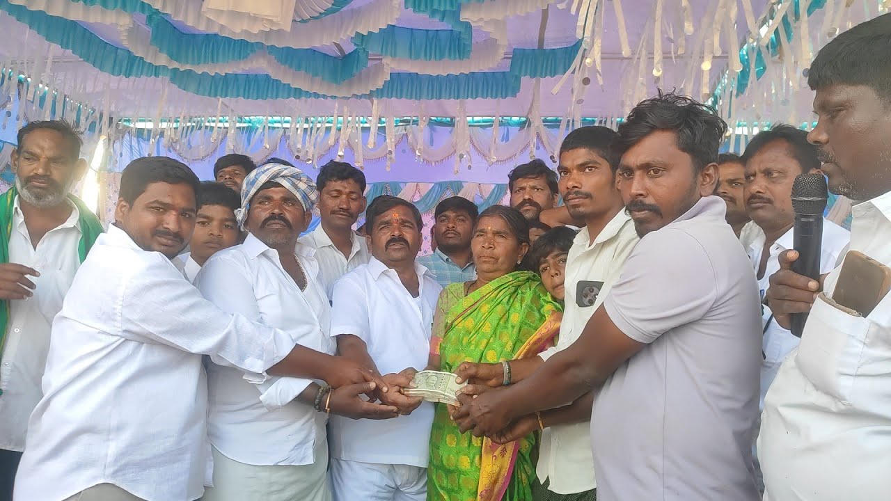 మద్దికేర సీనియర్స్ విభాగం విజేతలు కు బహుమతి అందించుట 💥🏆👑🥇🥈🥉🏅🏅🏅💥