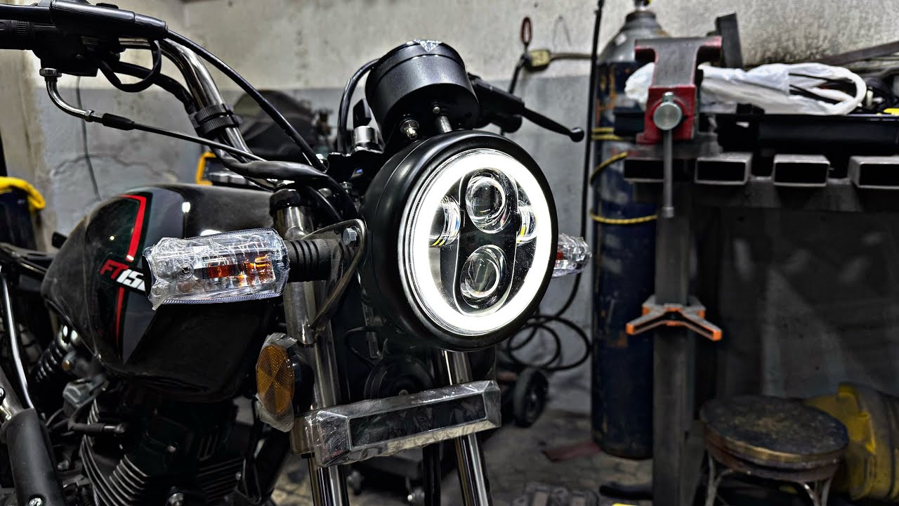 Faro Ojo de ángel (Daymaker) a Italika FT150, así de fácil es la instalación