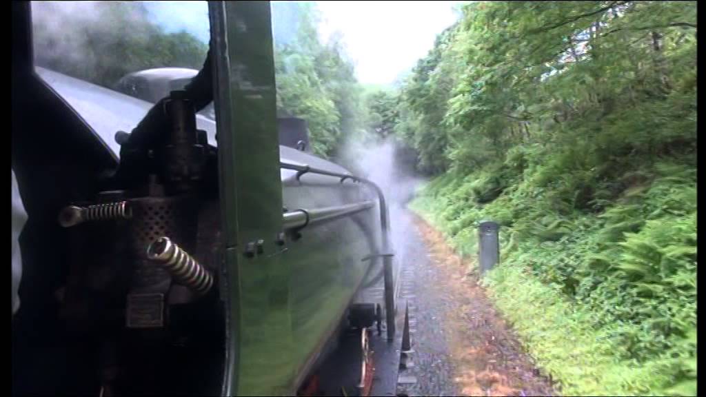 HARD WORK ON THE FOOTPLATE OF THE EAST LANCASHIRE RAILWAY.