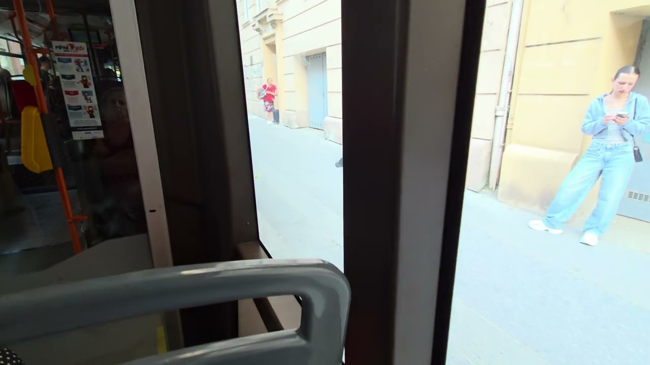 (Reupload) Jízda autobusem Iveco Urbanway 1 CNG #2030 na lince X4 směr Náměstí Míru