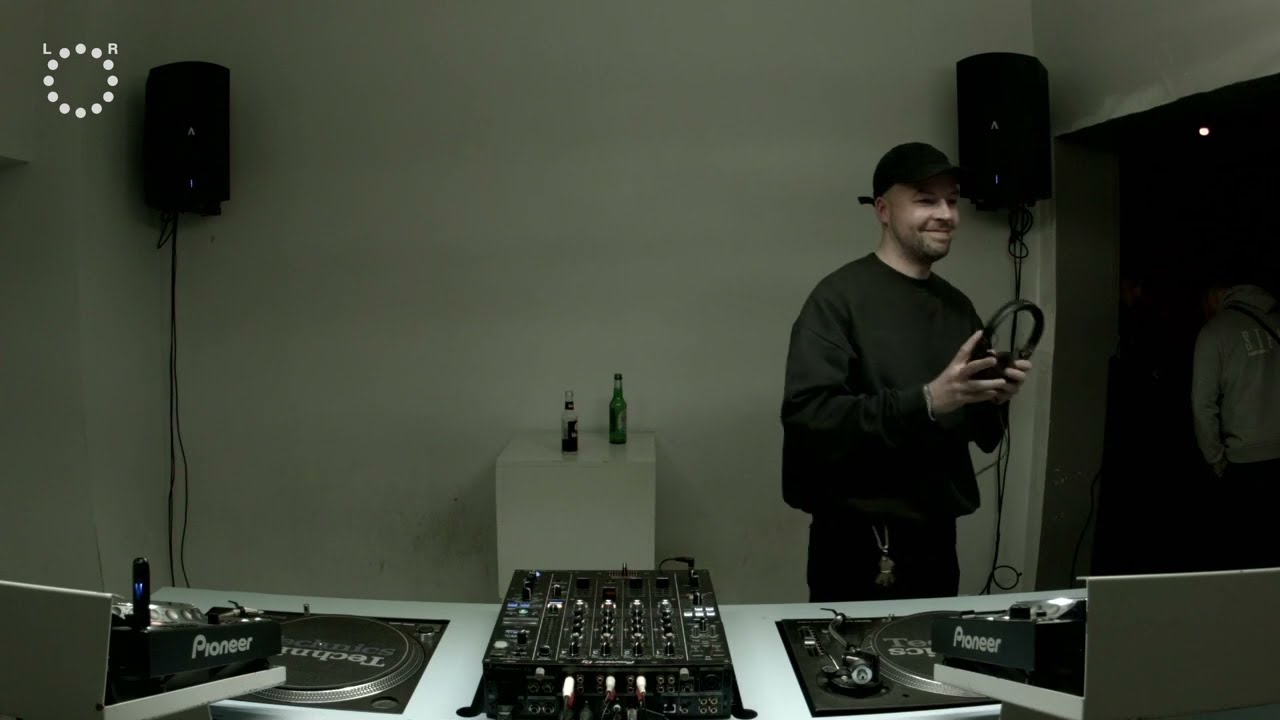 sweatFM #17  (Guest: Raphael Schön)