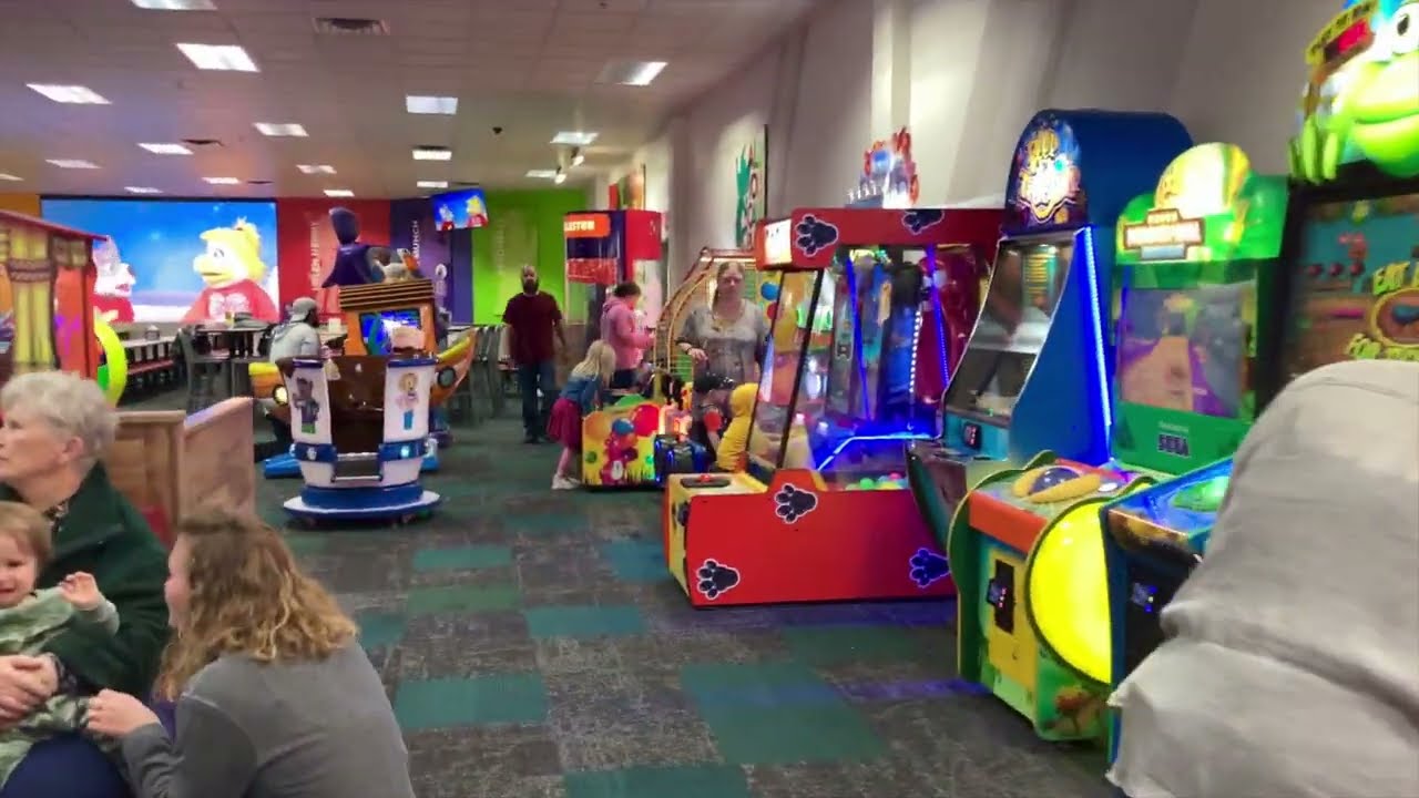 Chuck E Cheese - Roanoke VA store tour 2023