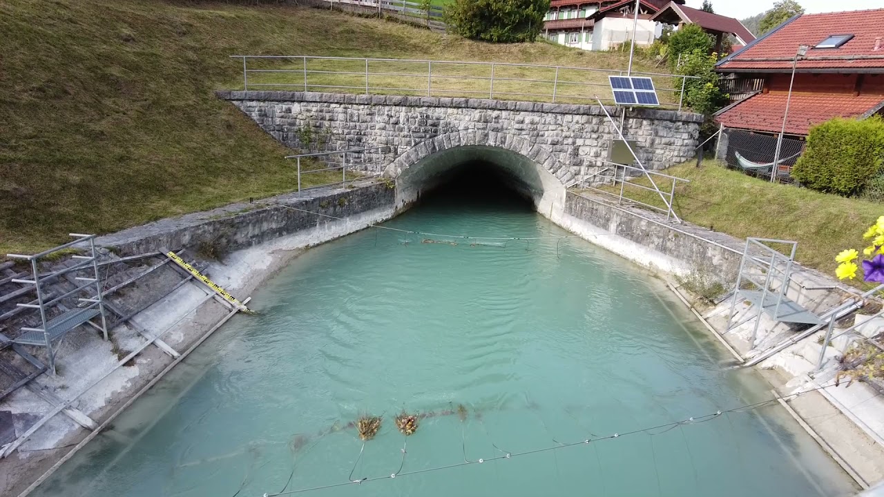Die junge Isar bei Wallgau in Oberbayern