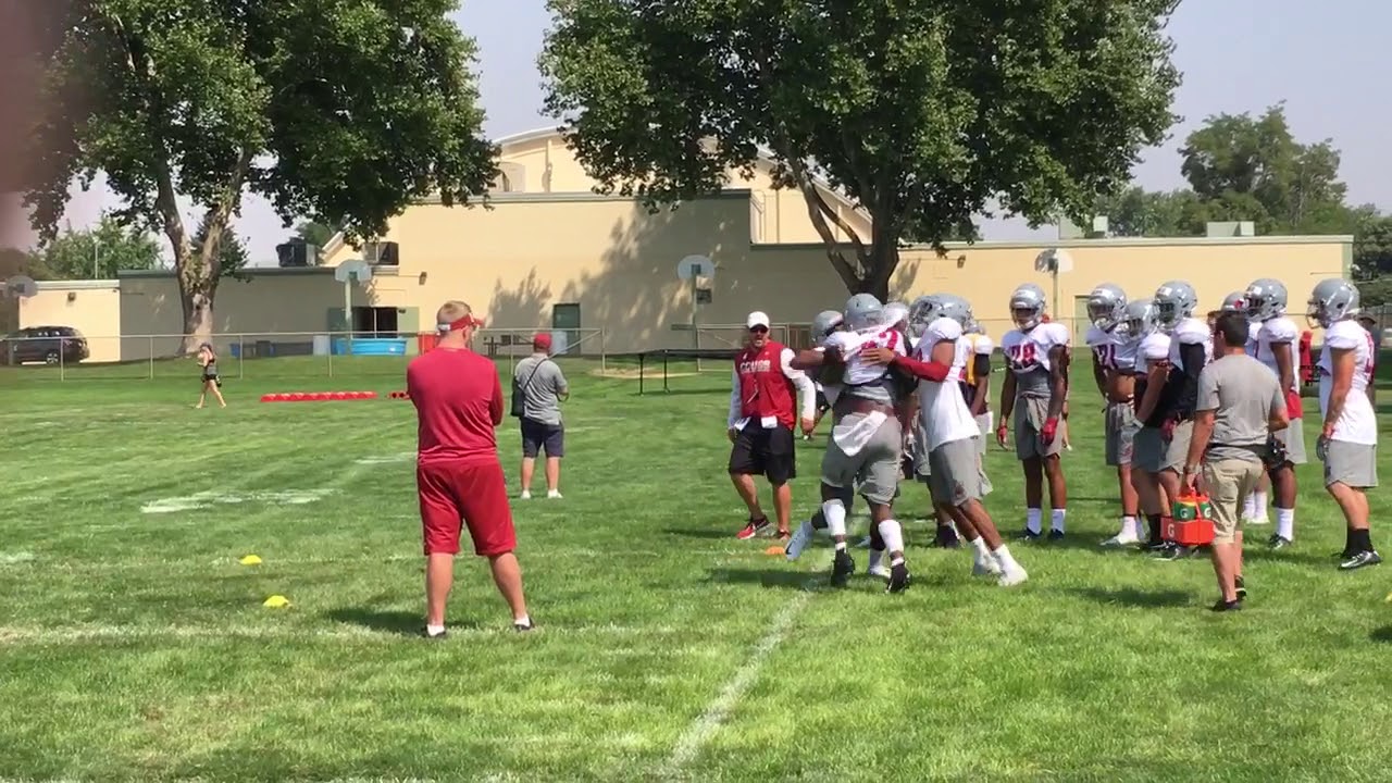 Washington State defense goes through fumble drills