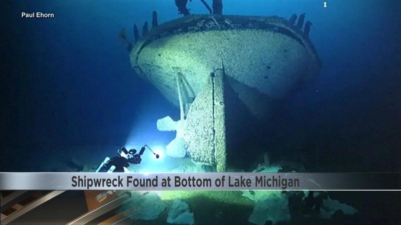Shipwreck found at bottom of Lake Michigan