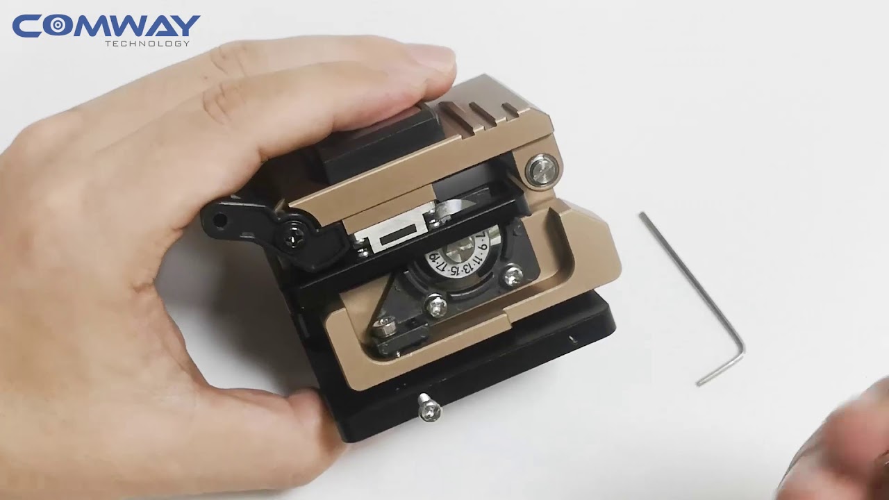 how to adjust blade position  of the COMWAY cleaver ？