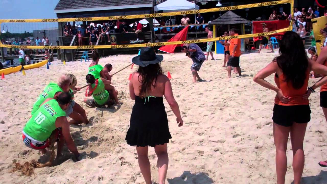 Restaurant Olympics - Tug of War