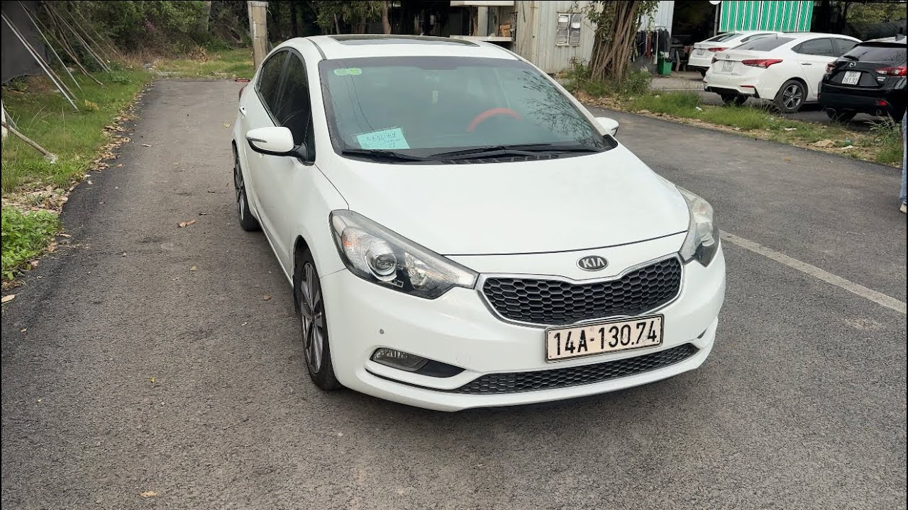 K3 premium AT 2014 thật đẹp chạy hay ở 320tr. Xe 1 chủ chạy 14.9v km máy số Zin, lh 0966880665