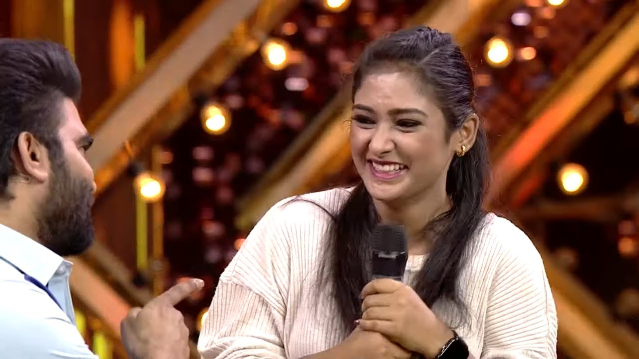 కుర్రోడు ఓకే, పక్కన నువ్వు...! - Zee Super Family - Prementha & Devathalaara - Webi 11 - Zee Telugu