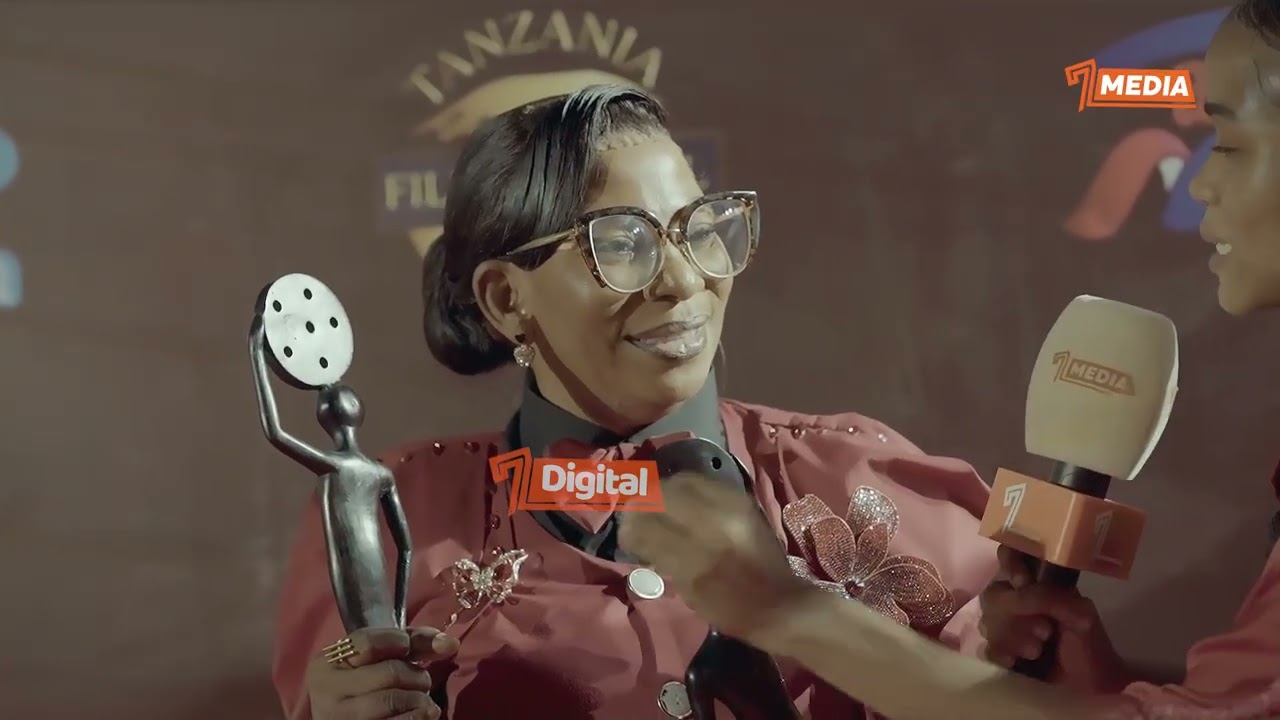 HII NDIO SIRI YA MZEE KIKALA NA MWADAWA KUDUMU PAMOJA /MZUNGU AKATALIWA UKWENI LIVE