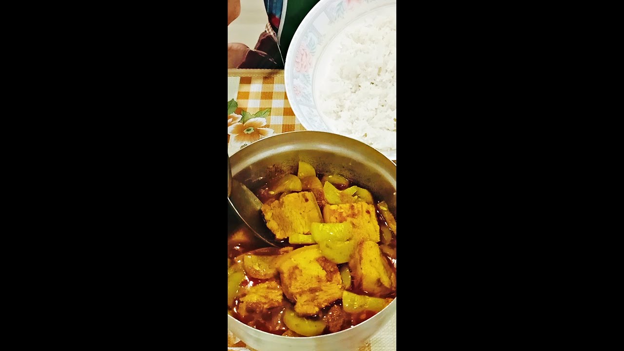 Эпизод 579. Свиная грудинка в три слоя с огуречным карри. #МммВкусно