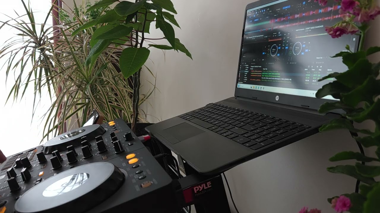 House Music - Studio Hec 2026 - v03