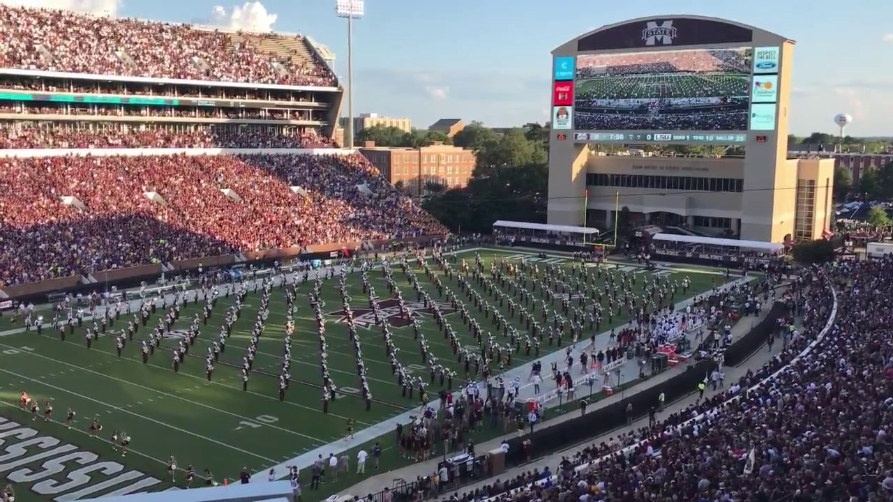 Mississippi State vs. LSU 2017 Runout & Famous Maroon Band