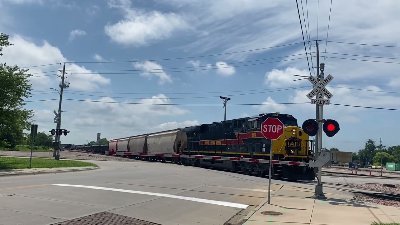 Level Crossing, Council Bluffs, Iowa, USA (16th Ave level crossing)