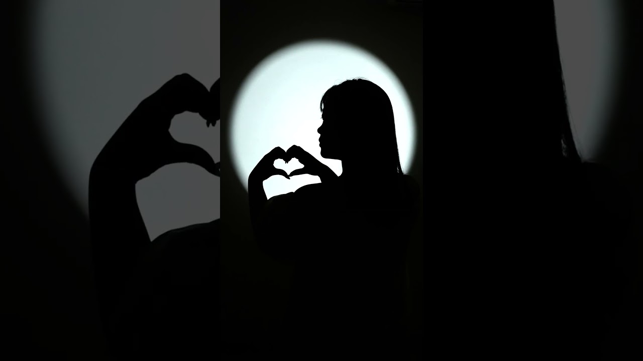 Shoot Creative Masterpieces at Home with Just One Light and Your Phone! | Photoolex 10w  #photoolex