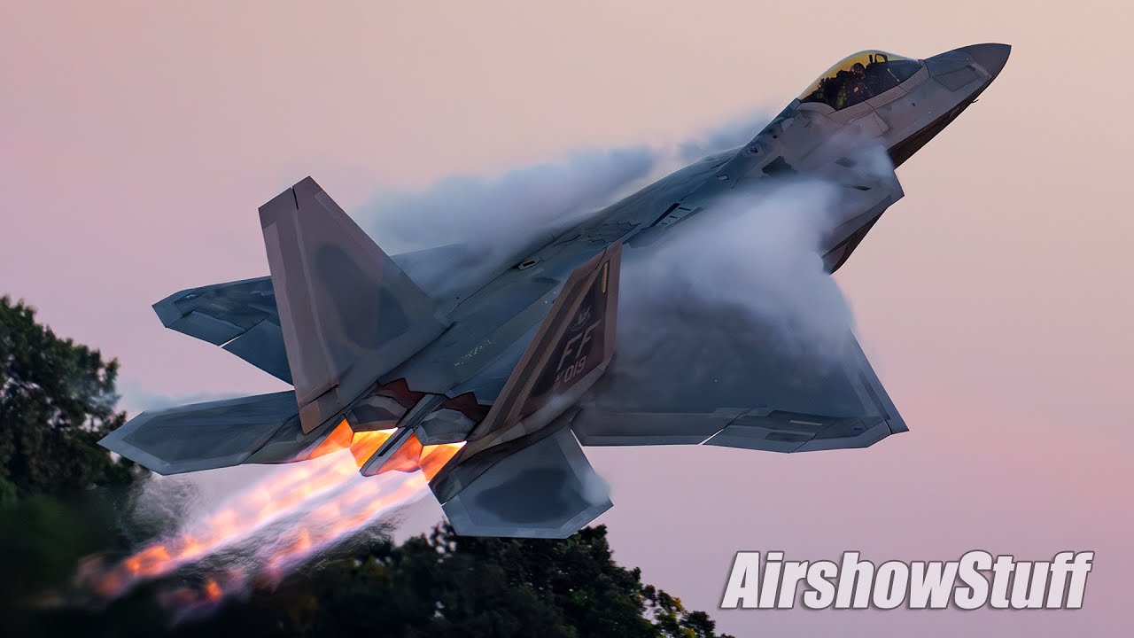 F-22 Raptor and F-35 Lightning Twilight BURNERFEST! -- EAA AirVenture Oshkosh 2025